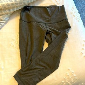 Lululemon Green Capri Leggings